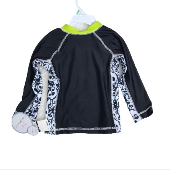 NWT Crossbone Rashguard 2-Piece Swim Set - Picture 13 of 16